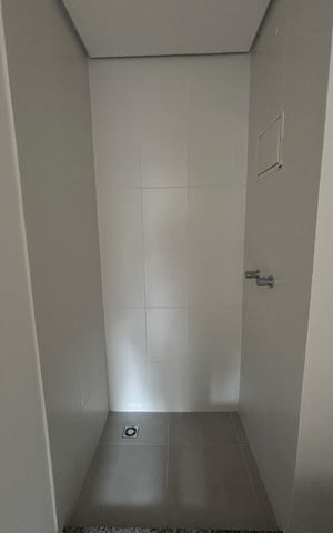 Apartamento para alugar com 50m², 2 quartos e 1 vaga Apartamento para alugar com 50m², 2 quartos e 1 vagaBanheiro da Suíte