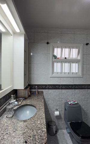 Casa à venda com 120m², 3 quartos e 2 vagas