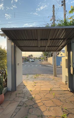 Casa à venda com 120m², 3 quartos e 2 vagas