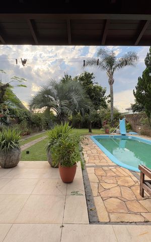 Casa à venda com 120m², 3 quartos e 2 vagas