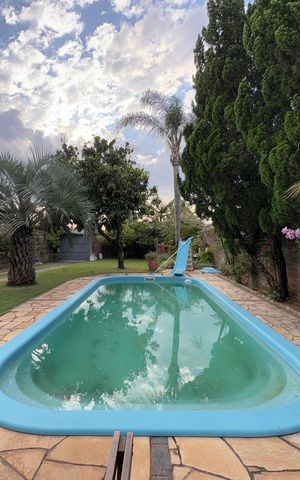 Casa à venda com 120m², 3 quartos e 2 vagas