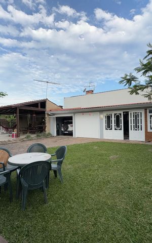 Casa à venda com 120m², 3 quartos e 2 vagas