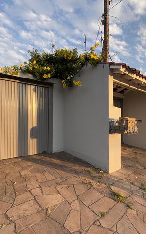 Casa à venda com 120m², 3 quartos e 2 vagas