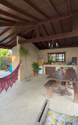 Casa à venda com 120m², 3 quartos e 2 vagas