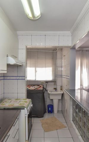 Apartamento à venda com 64m², 2 quartos e 1 vagaCozinha