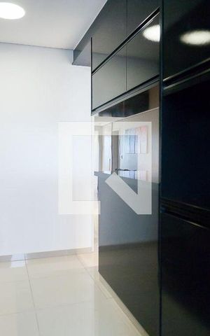 Apartamento à venda com 72m², 2 quartos e 2 vagas Apartamento à venda com 72m², 2 quartos e 2 vagasCozinha