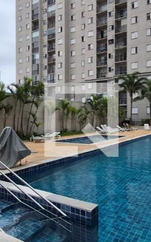 Apartamento à venda com 66m², 3 quartos e 1 vaga Apartamento à venda com 66m², 3 quartos e 1 vagaÁrea comum - Piscina
