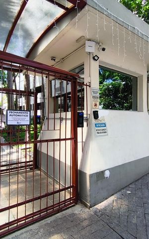 Apartamento à venda com 43m², 1 quarto e 1 vaga Apartamento à venda com 43m², 1 quarto e 1 vagaFachada + Plaquinha