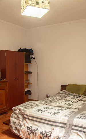 Casa à venda com 181m², 3 quartos e 2 vagasEdícula - Quarto