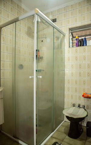 Casa à venda com 181m², 3 quartos e 2 vagasEdícula - Banheiro