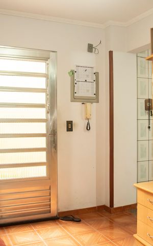 Casa à venda com 181m², 3 quartos e 2 vagasEdícula - Sala