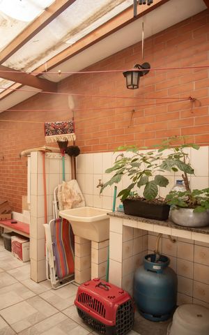 Casa à venda com 181m², 3 quartos e 2 vagasÁrea de Serviço