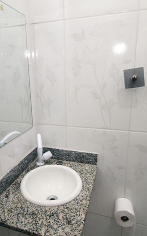 Casa à venda com 100m², 3 quartos e sem vagaBanheiro da Suíte