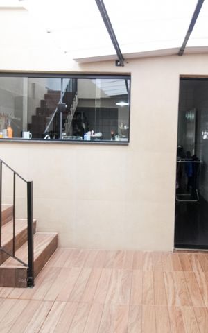 Casa à venda com 120m², 4 quartos e 1 vaga Casa à venda com 120m², 4 quartos e 1 vagaQuintal