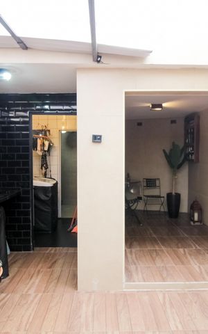 Casa à venda com 120m², 4 quartos e 1 vaga Casa à venda com 120m², 4 quartos e 1 vagaQuintal