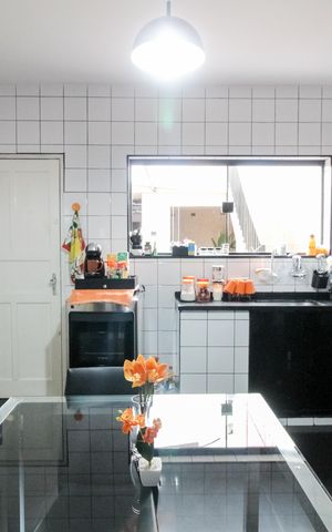 Casa à venda com 120m², 4 quartos e 1 vaga Casa à venda com 120m², 4 quartos e 1 vagaCozinha