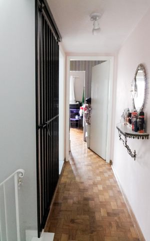 Casa à venda com 120m², 4 quartos e 1 vaga Casa à venda com 120m², 4 quartos e 1 vagaCorredor
