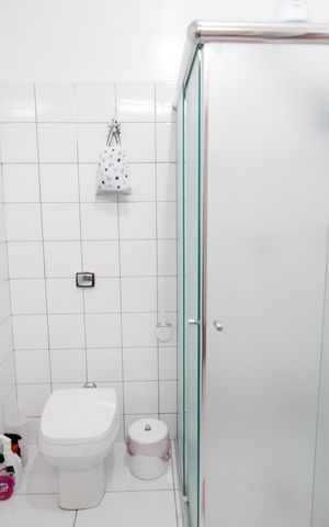Casa à venda com 120m², 4 quartos e 1 vaga Casa à venda com 120m², 4 quartos e 1 vagaBanheiro