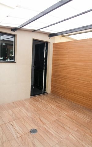 Casa à venda com 120m², 4 quartos e 1 vaga Casa à venda com 120m², 4 quartos e 1 vagaQuintal