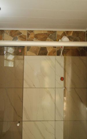 Casa à venda com 250m², 6 quartos e 2 vagasBanheiro 2