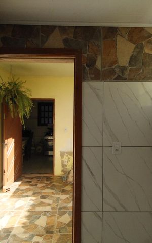 Casa à venda com 250m², 6 quartos e 2 vagasBanheiro 2