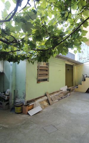 Casa à venda com 250m², 6 quartos e 2 vagasQuintal