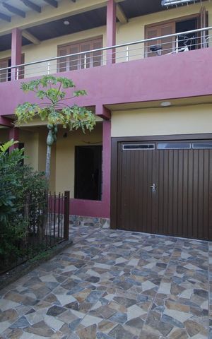 Casa à venda com 250m², 6 quartos e 2 vagasQuintal