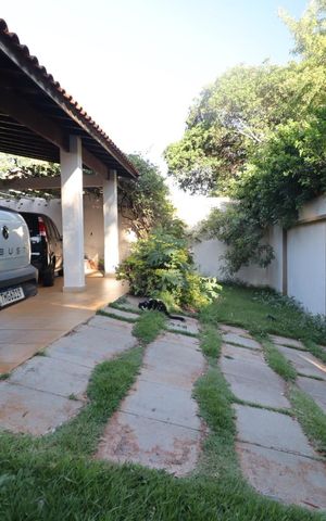 Casa para alugar com 500m², 4 quartos e 3 vagas Casa para alugar com 500m², 4 quartos e 3 vagasGaragem
