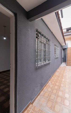 Casa à venda com 125m², 2 quartos e 2 vagasCorredor