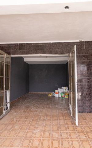 Casa à venda com 125m², 2 quartos e 2 vagasGaragem