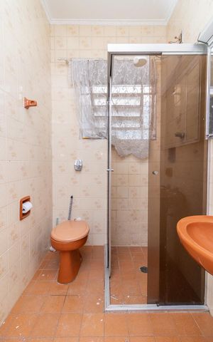 Casa à venda com 125m², 2 quartos e 2 vagasBanheiro