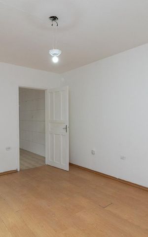Casa à venda com 125m², 2 quartos e 2 vagasSuíte