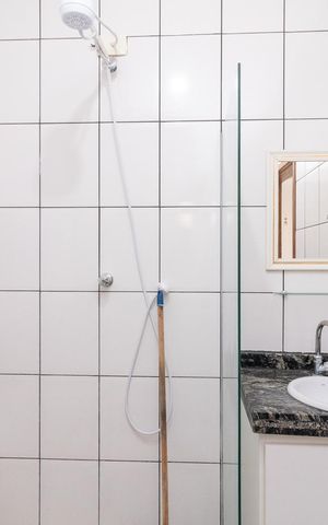 Casa à venda com 129m², 5 quartos e 1 vagaBanheiro