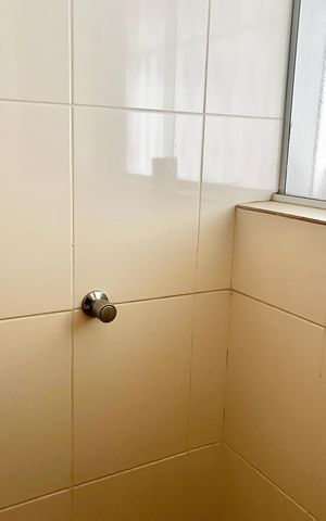 Casa à venda com 193m², 4 quartos e 2 vagas Casa à venda com 193m², 4 quartos e 2 vagasLavabo