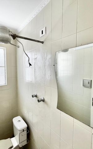Casa à venda com 193m², 4 quartos e 2 vagas Casa à venda com 193m², 4 quartos e 2 vagasBanheiro de serviço