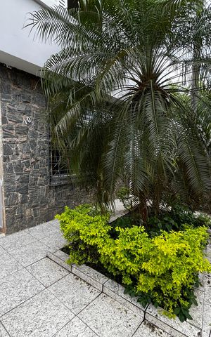 Casa à venda com 193m², 4 quartos e 2 vagas Casa à venda com 193m², 4 quartos e 2 vagasJardim