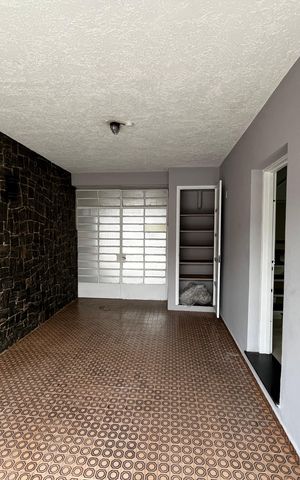 Casa à venda com 193m², 4 quartos e 2 vagas Casa à venda com 193m², 4 quartos e 2 vagasGaragem