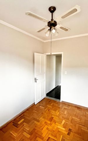 Casa à venda com 193m², 4 quartos e 2 vagas Casa à venda com 193m², 4 quartos e 2 vagasQuarto 1