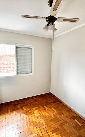 Casa à venda com 193m², 4 quartos e 2 vagas Casa à venda com 193m², 4 quartos e 2 vagasQuarto 1