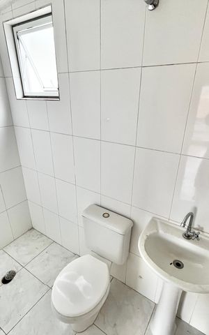 Casa à venda com 193m², 4 quartos e 2 vagas Casa à venda com 193m², 4 quartos e 2 vagasBanheiro da Suíte 3