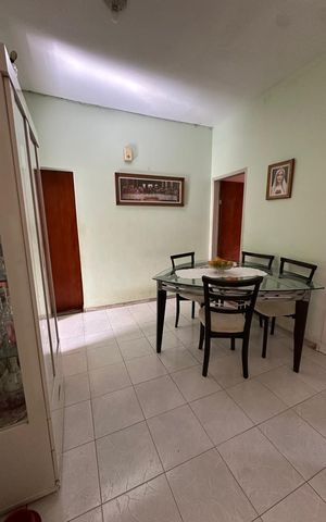 Casa à venda com 300m², 5 quartos e 3 vagas