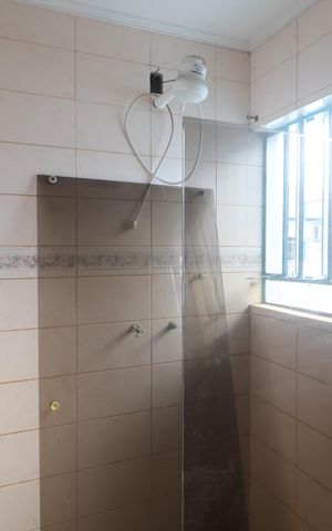 Casa à venda com 97m², 2 quartos e 2 vagasBanheiro