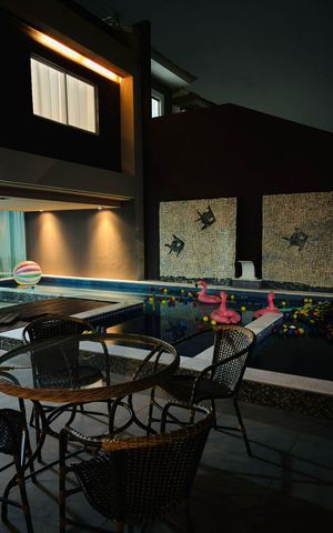 Casa de condomínio à venda com 450m², 6 quartos e 4 vagas