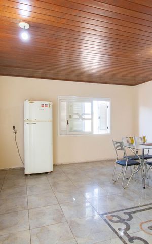 Casa à venda com 300m², 4 quartos e 2 vagas