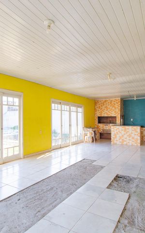 Casa à venda com 300m², 4 quartos e 2 vagas