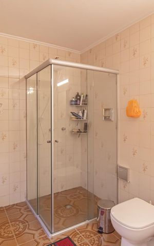 Casa à venda com 167m², 3 quartos e 1 vaga Casa à venda com 167m², 3 quartos e 1 vagaBanheiro da Suíte
