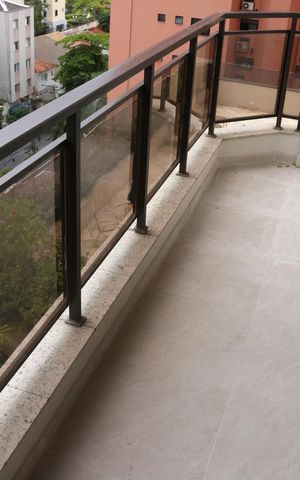 Apartamento à venda com 139m², 4 quartos e 2 vagasVaranda