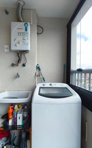 Apartamento à venda com 40m², 2 quartos e 1 vaga Apartamento à venda com 40m², 2 quartos e 1 vagaÁrea de Serviço e Varanda