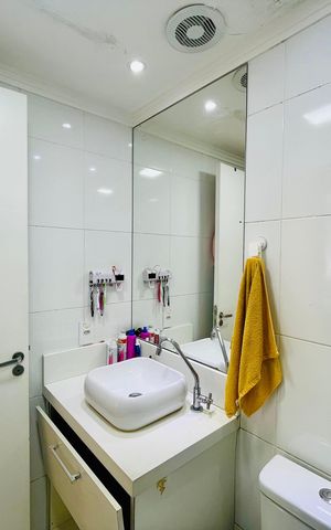 Apartamento à venda com 54m², 2 quartos e 1 vaga Apartamento à venda com 54m², 2 quartos e 1 vagaBanheiro