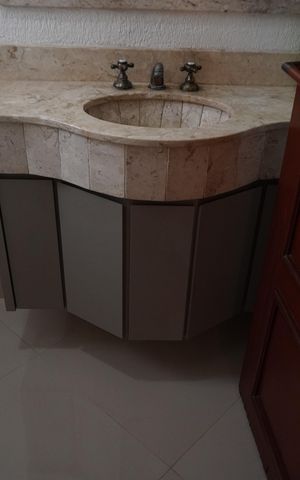 Casa para alugar com 330m², 3 quartos e 2 vagasLavabo